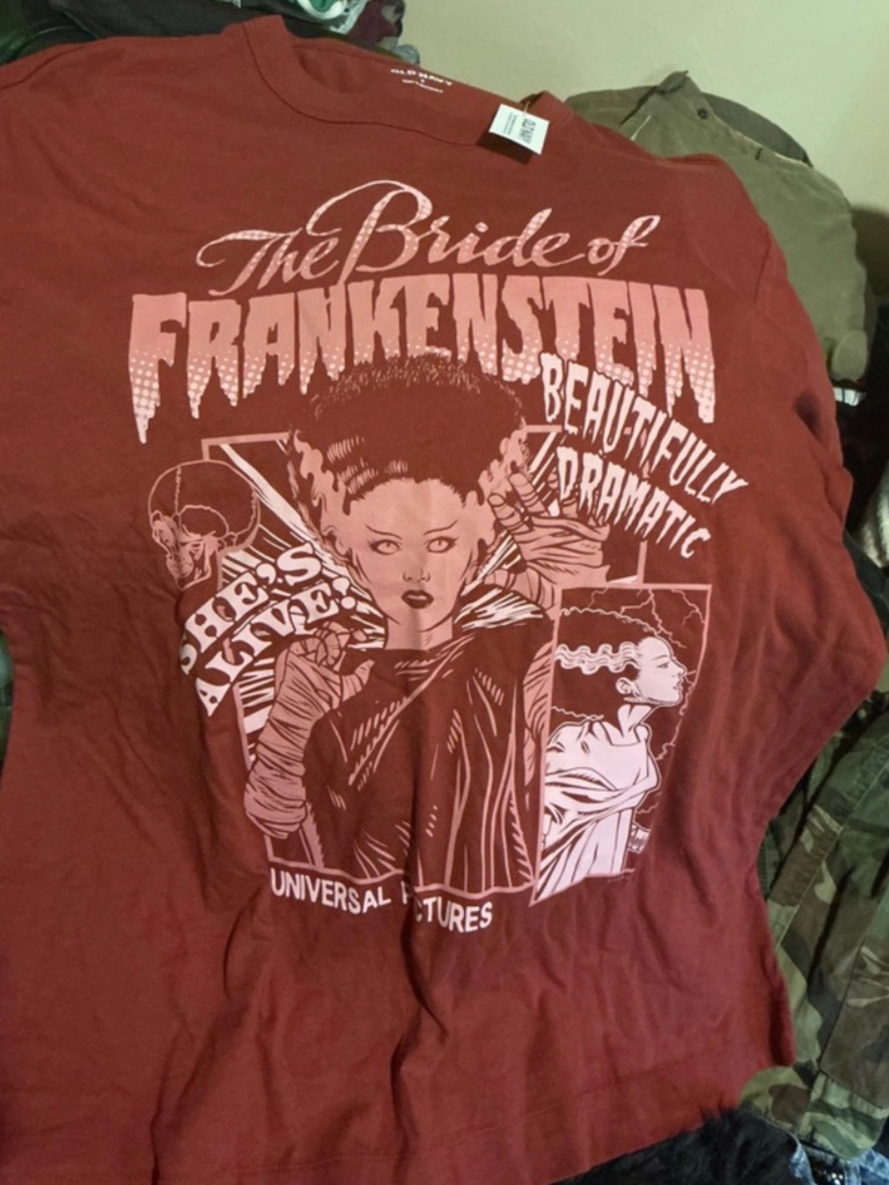 New w/ Tags Old Navy Bride of Frankenstein Tshirt